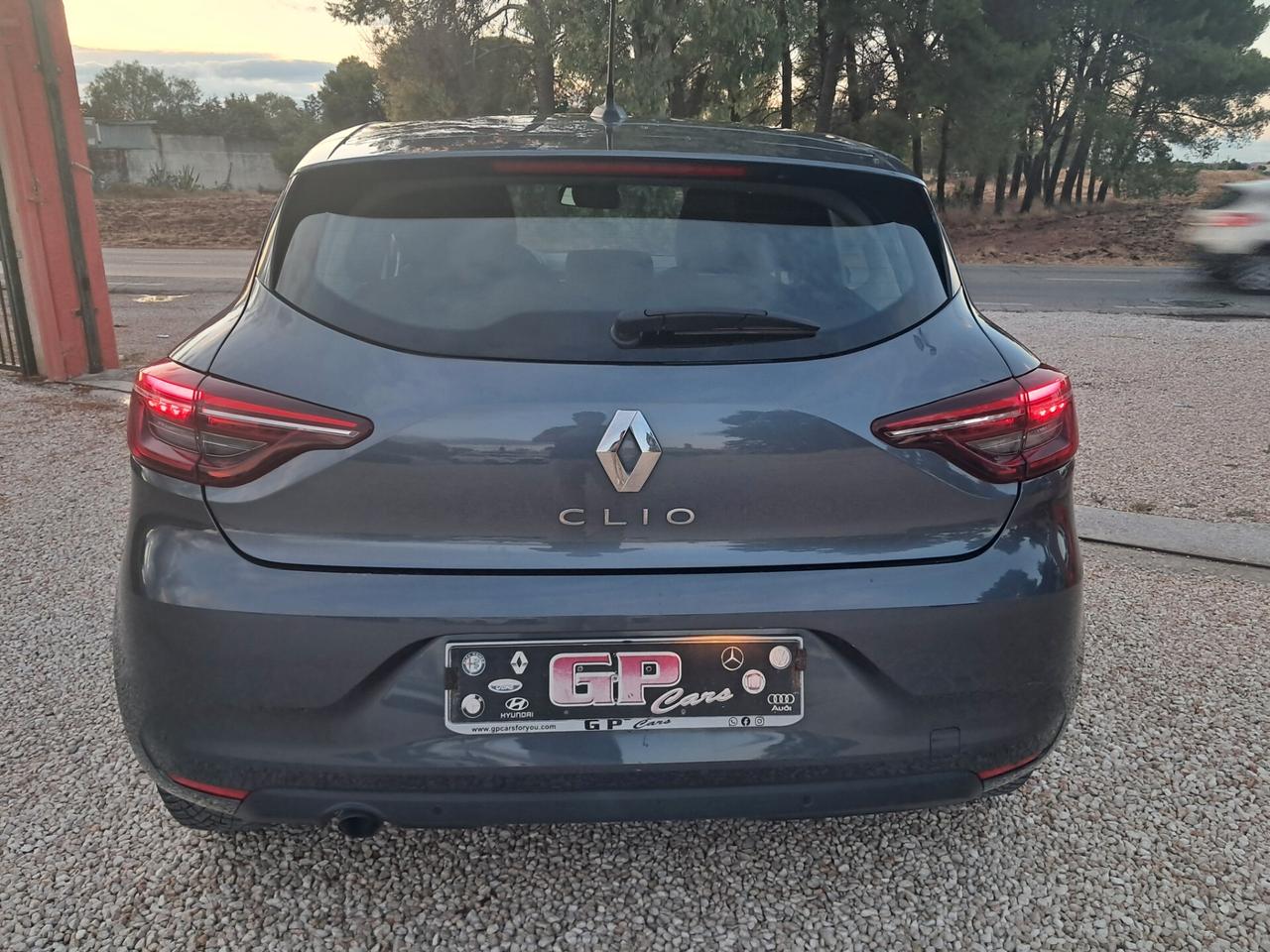 Renault Clio 1.5DCI-85cv*LED*NAVI*CRUISE