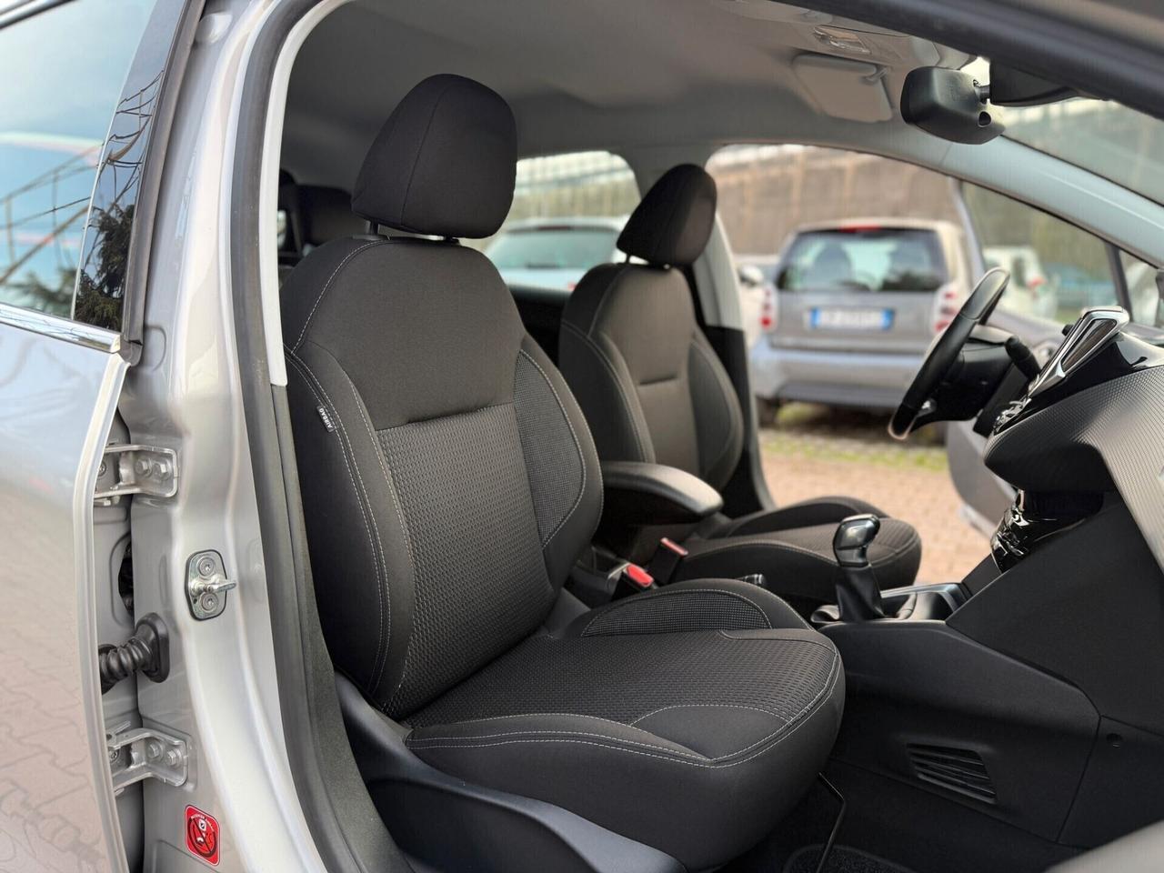 Peugeot 208 BlueHDi 75 CV NAVIGA CRUISE CAMERA OK NEOPATENTATI