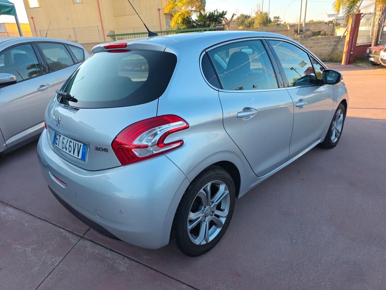 Peugeot 208 1.2 VTi Allure
