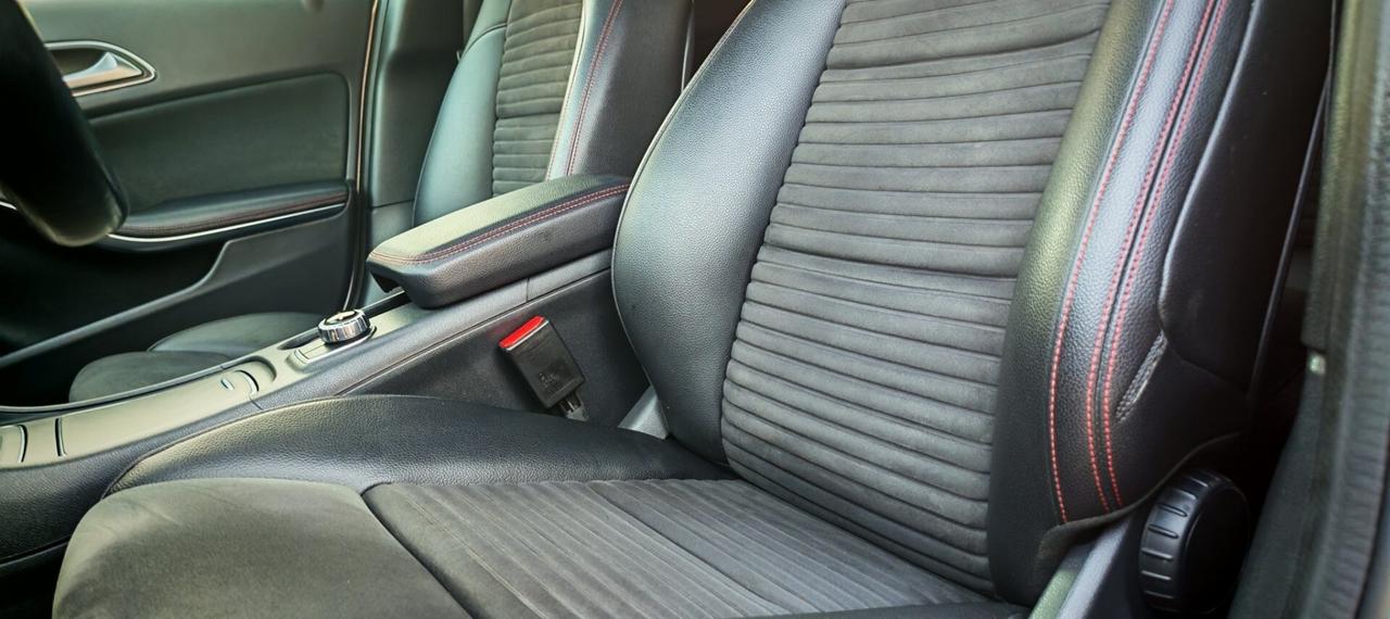 Mercedes-benz GLA 180 d Premium