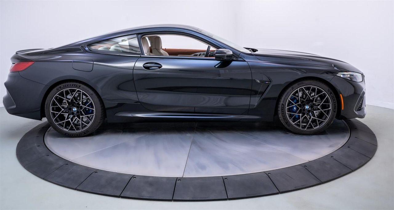 BMW Serie 8 M8 Coupé Competition NOLEGGIO LUNGO TERMINE