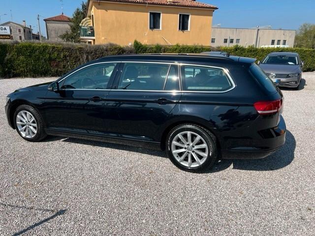 Volkswagen Passat Variant 2.0 Tdi 150Cv Business Dsg - Navigatore Discover