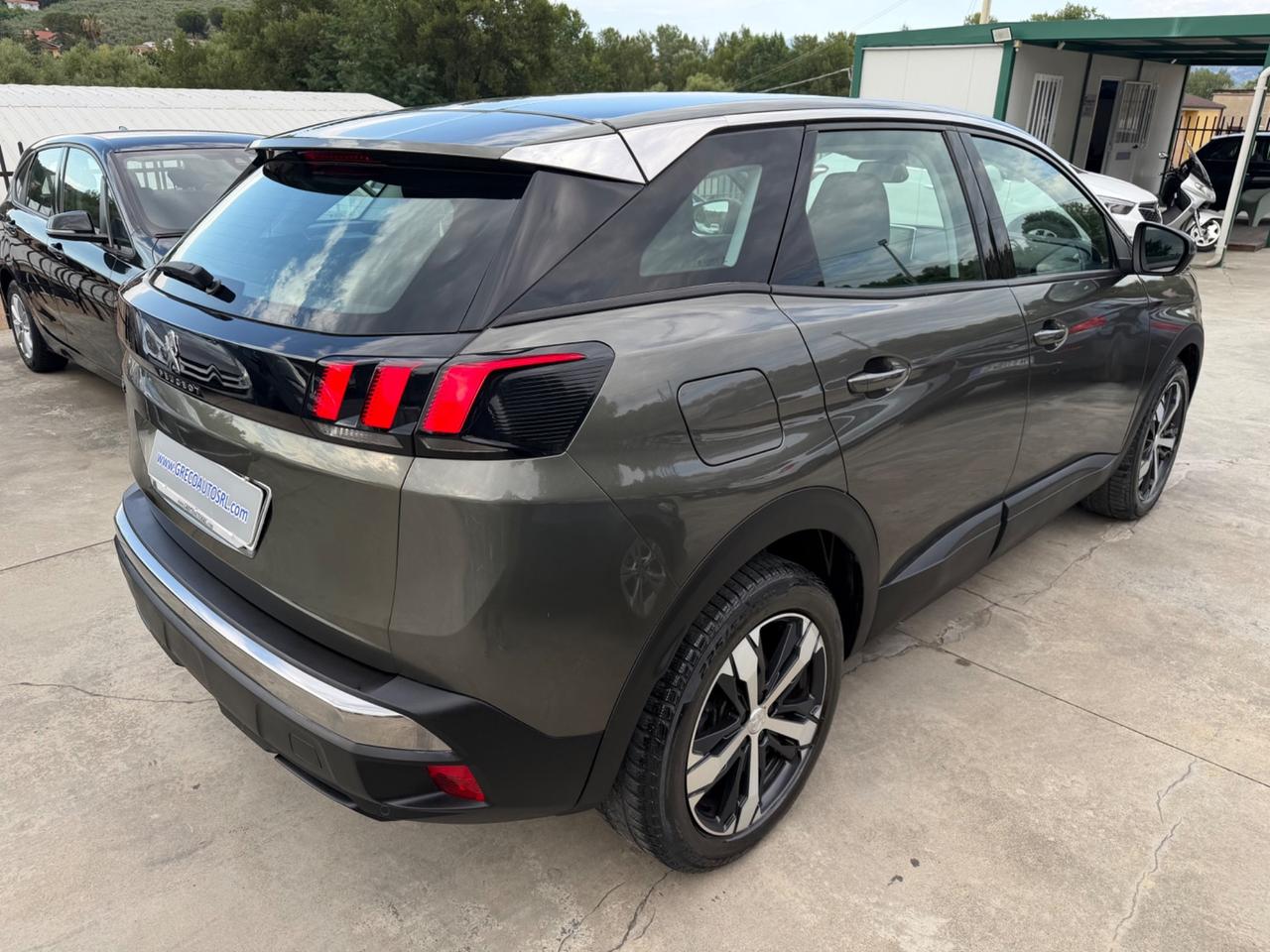 Peugeot 3008 BlueHDi 130 S&S EAT8 Allure