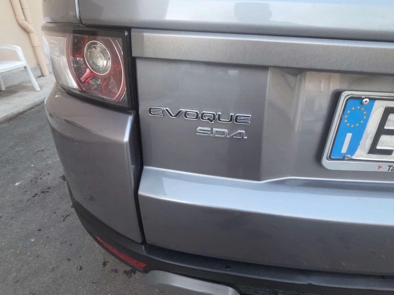 Land Rover Range Evoque 2.2 TD4 5p. Dynamic perfetta