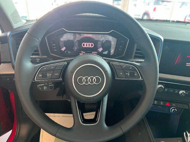 Audi A1 A1 allstreet 30 TFSI S tronic Identity Contrast