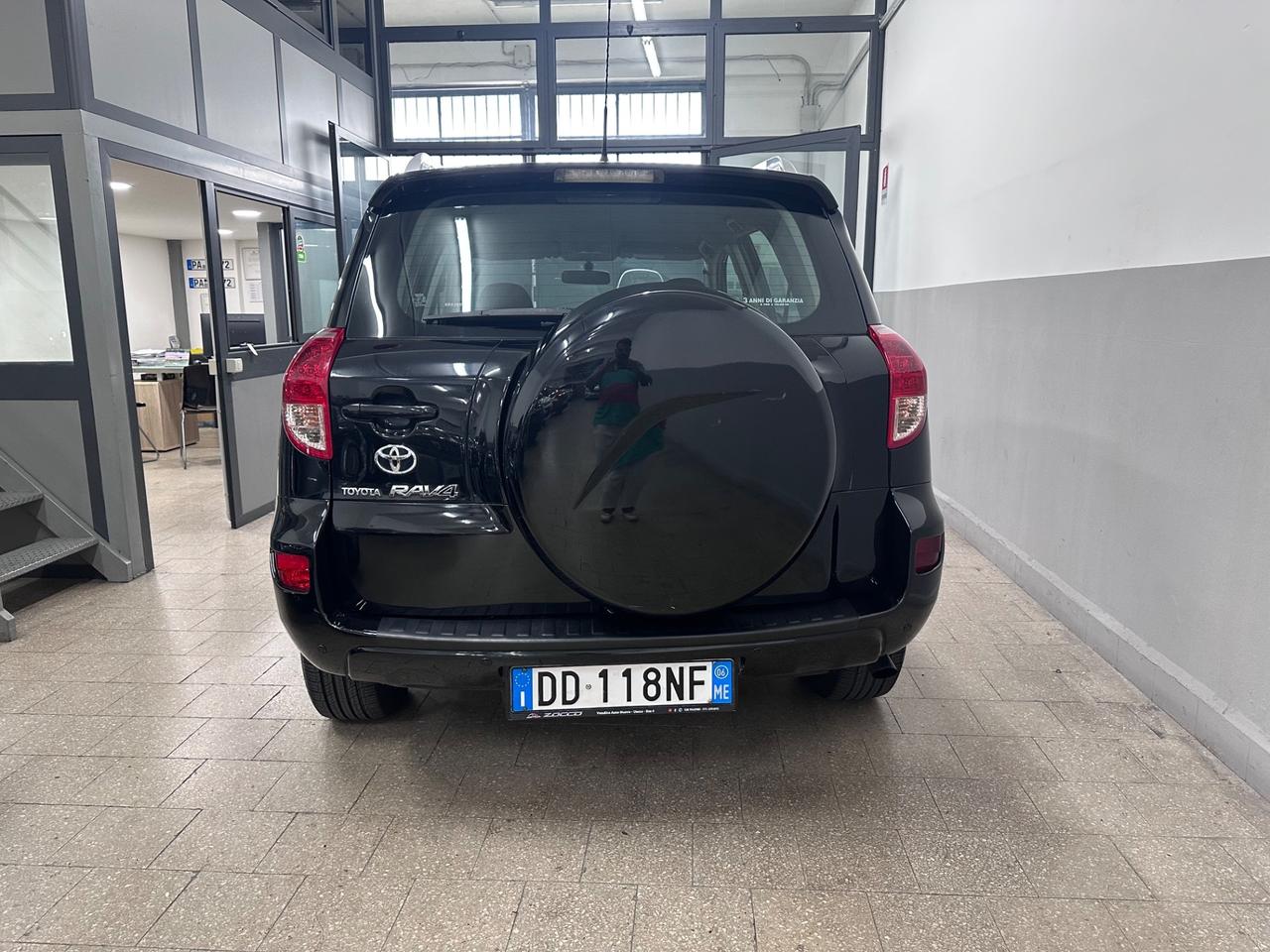 Toyota RAV 4 RAV4 2.2 D-4D 136 CV Luxury 11/2006
