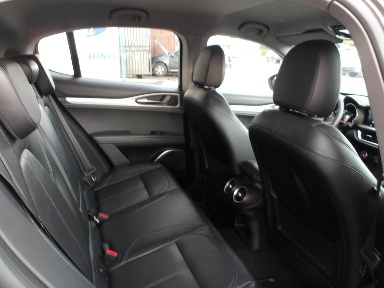 Alfa Romeo Stelvio 2.2 t Executive Q4 210cv auto