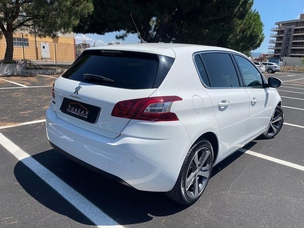 Peugeot 308 1.6 Blue HDI 120 Allure #11595