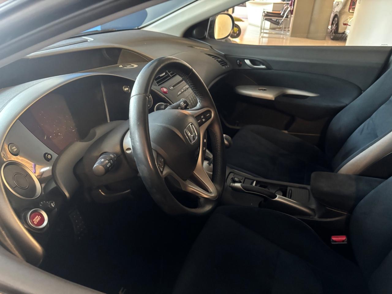 Honda Civic 1.8 i-VTEC 5p. Exclusive LE