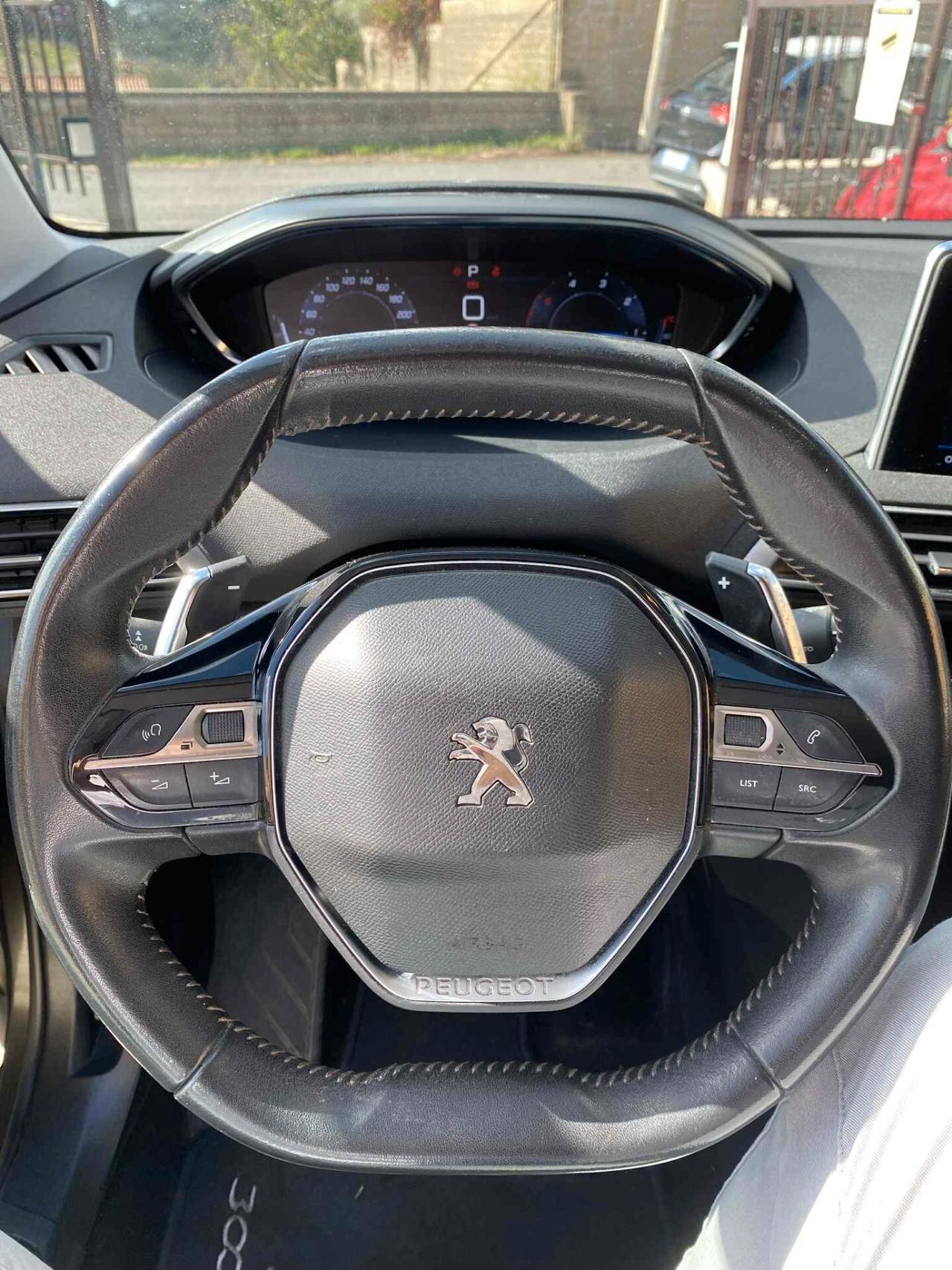 PEUGEOT 3008 1.5 131cv Automa. Allure 