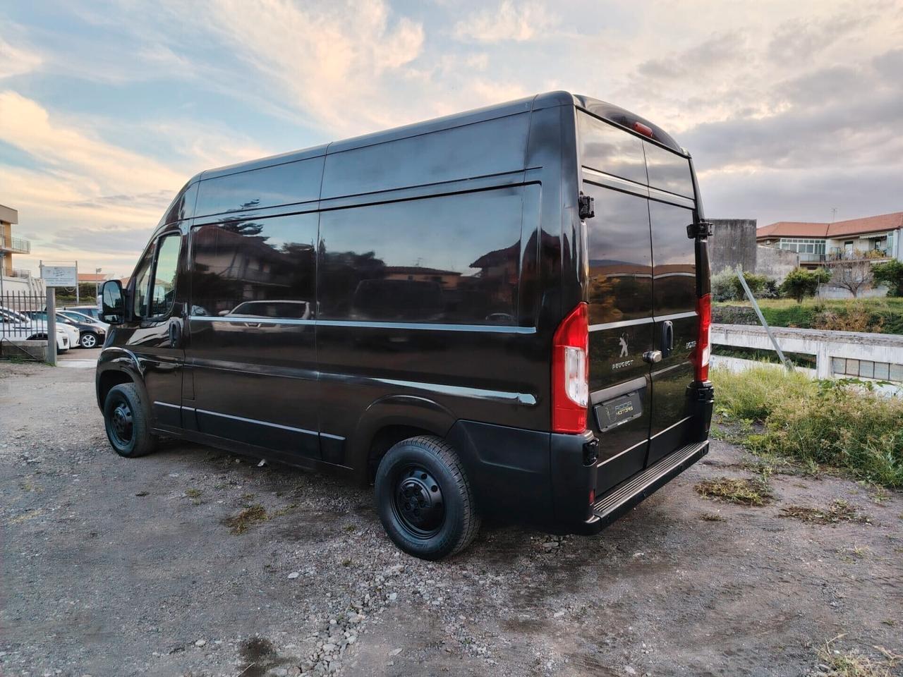 Peugeot Boxer 2.0 Blue-HDi 330 L2H2 Pro BlueHDi 130