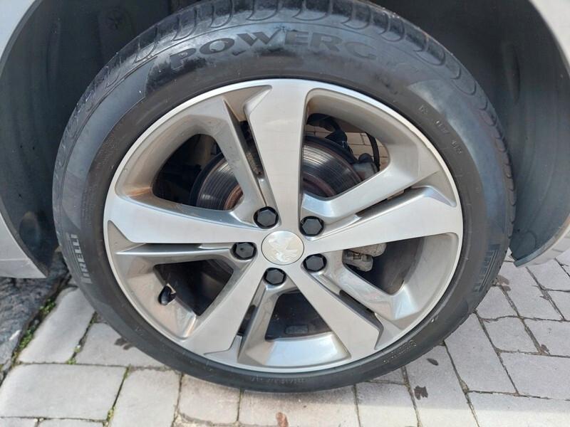 Peugeot 308 BlueHDi 120 S&S Allure