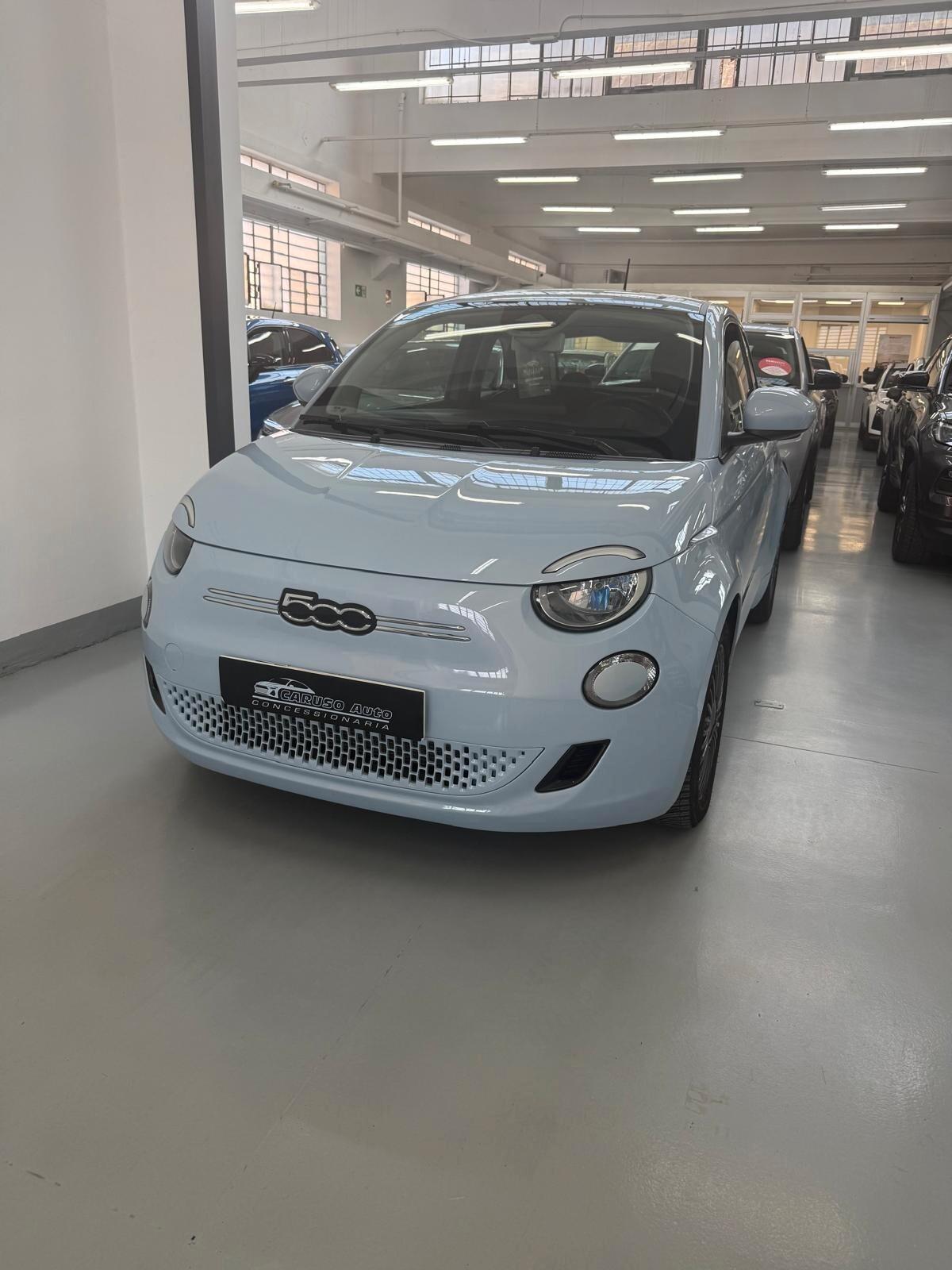 Fiat 500 500e Berlina 42 kWh Icon