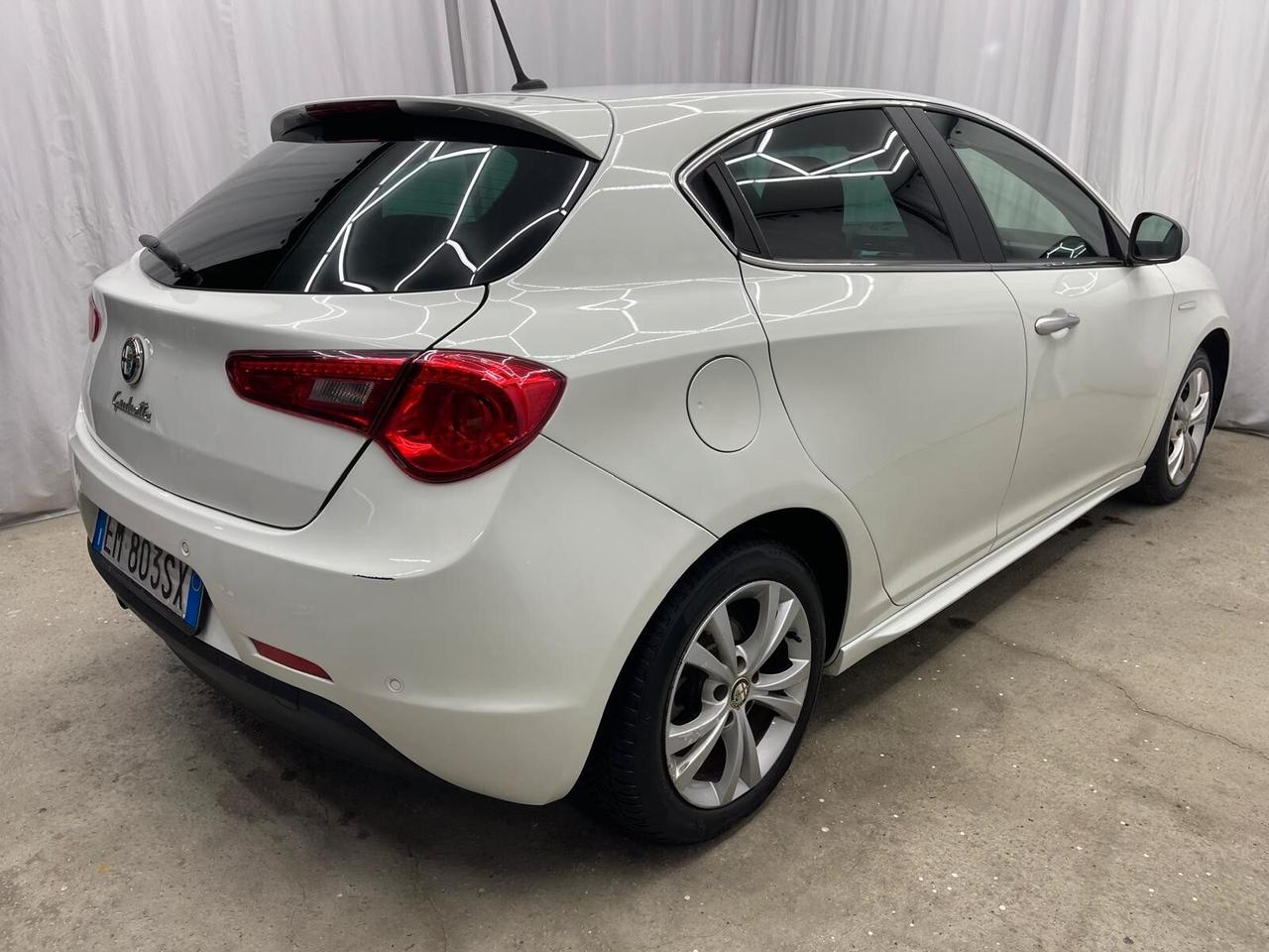 Alfa Romeo Giulietta 1.4 Turbo 120 CV GPL ORIGINALE Distinctive + PELLE SEDILI ELETTRICI NAVI