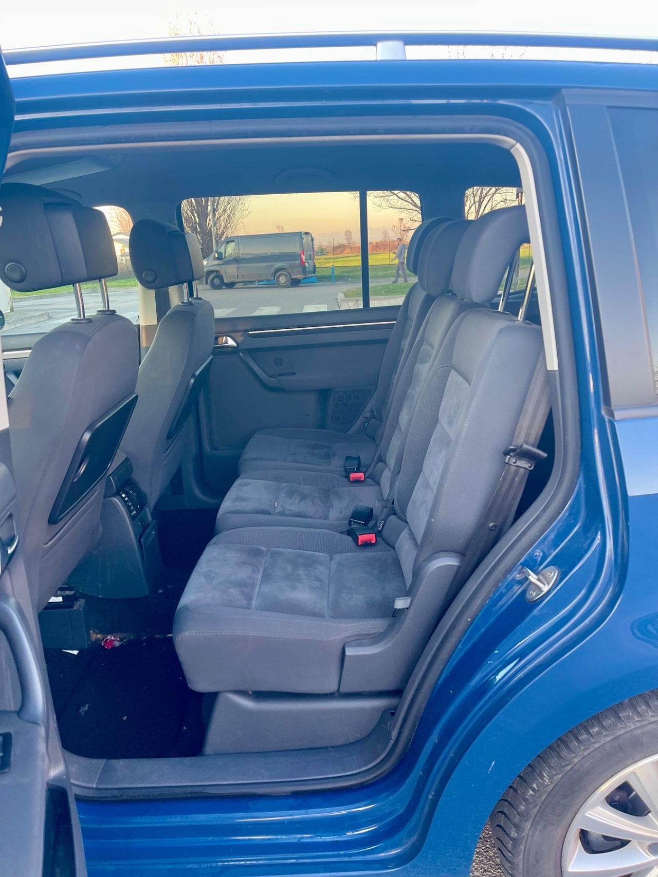 Volkswagen Touran 2.0 TDI 140 CV DSG Highline