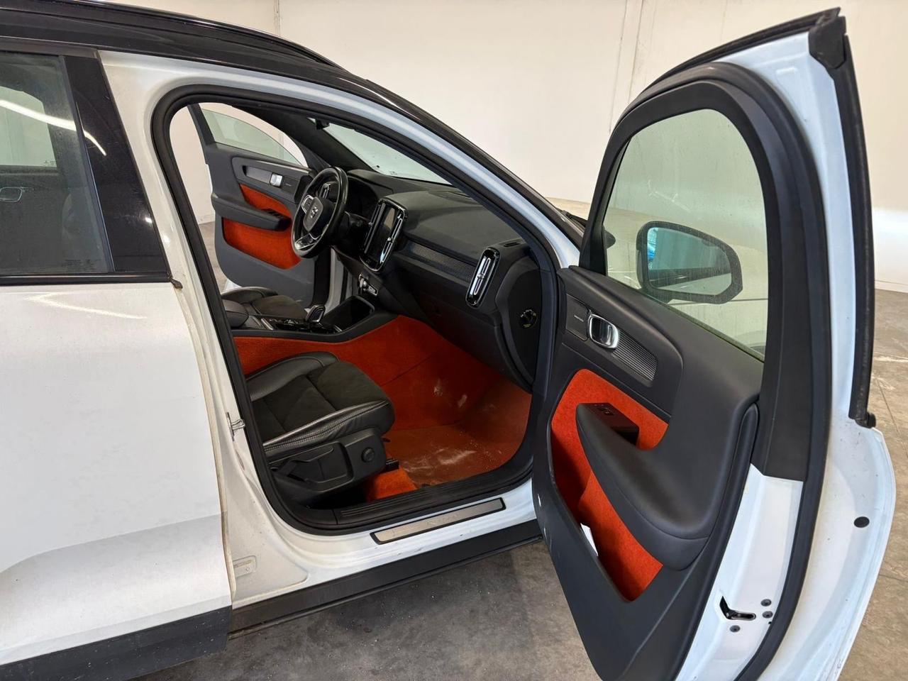 Volvo XC40 2.0 190 CvD4 AWD Geartronic R-design