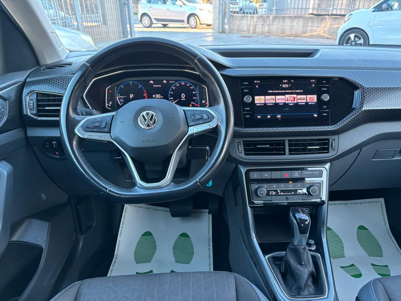 Volkswagen T-Cross 1.6 TDI DSG R-LINE