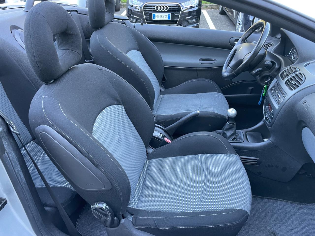 Peugeot 206 1.6 16V Cabrio*Neopatentati*