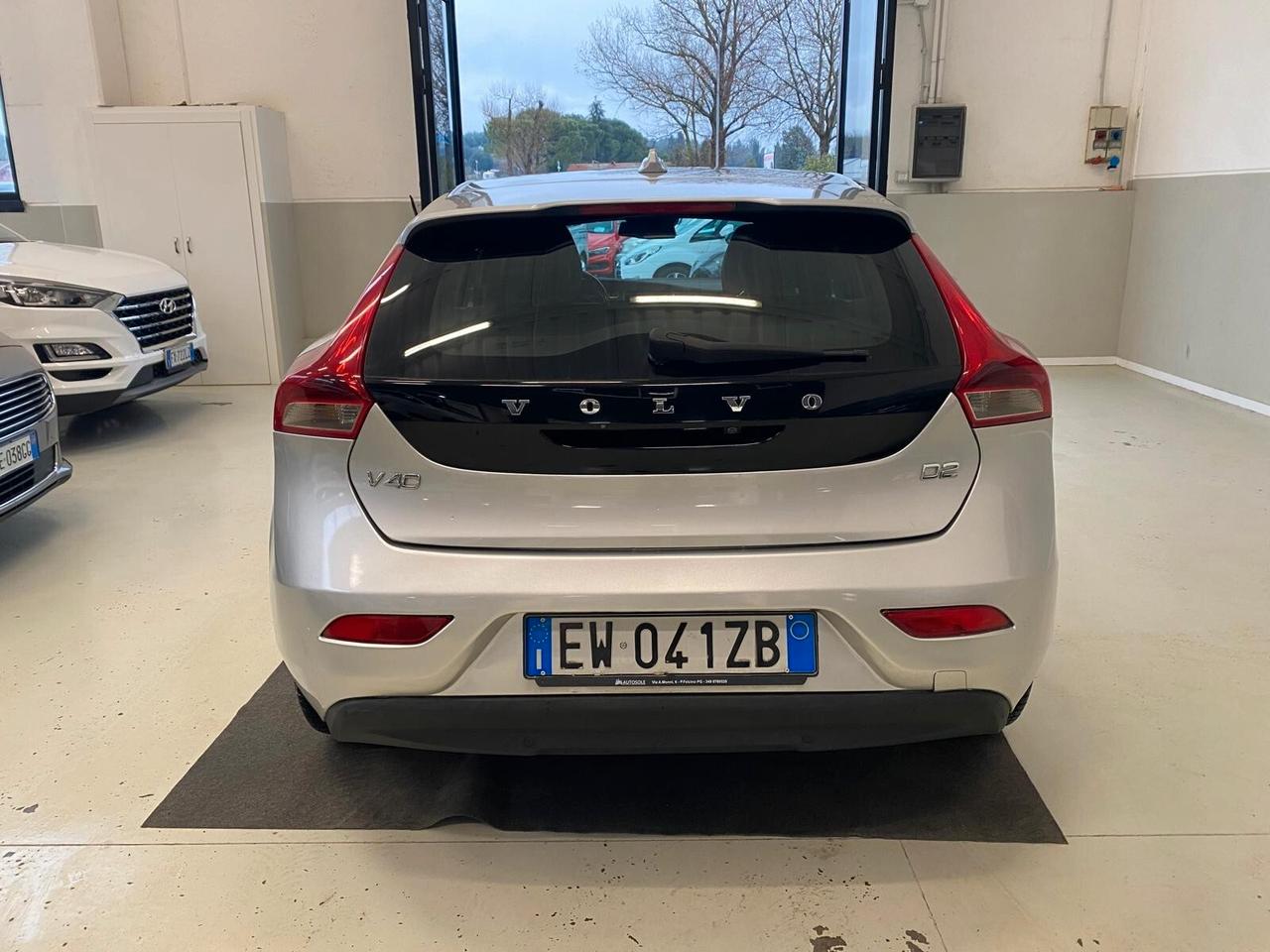 Volvo V40 D2 1.6 Summum