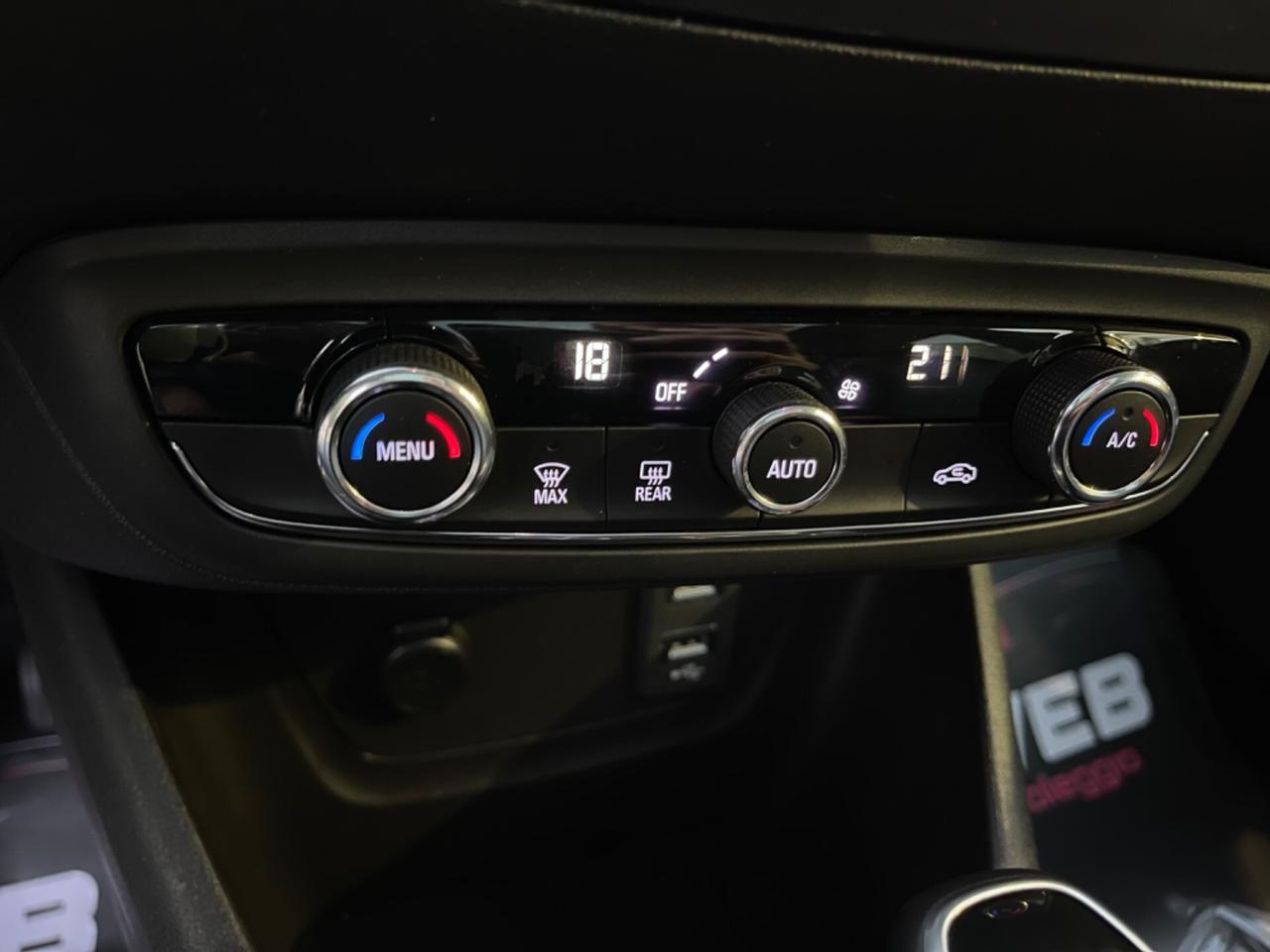 OPEL CROSSLAND 1.5 ECOTEC D 120CV TETTO AUTOMATIC 2021