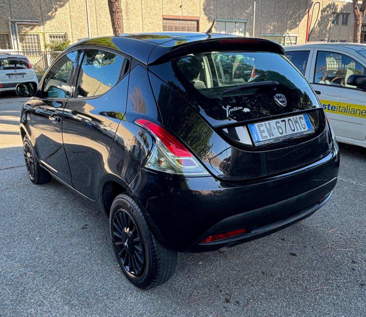 Lancia Ypsilon 0.9 TwinAir 85 CV 5 porte Metano Ecochic Gold