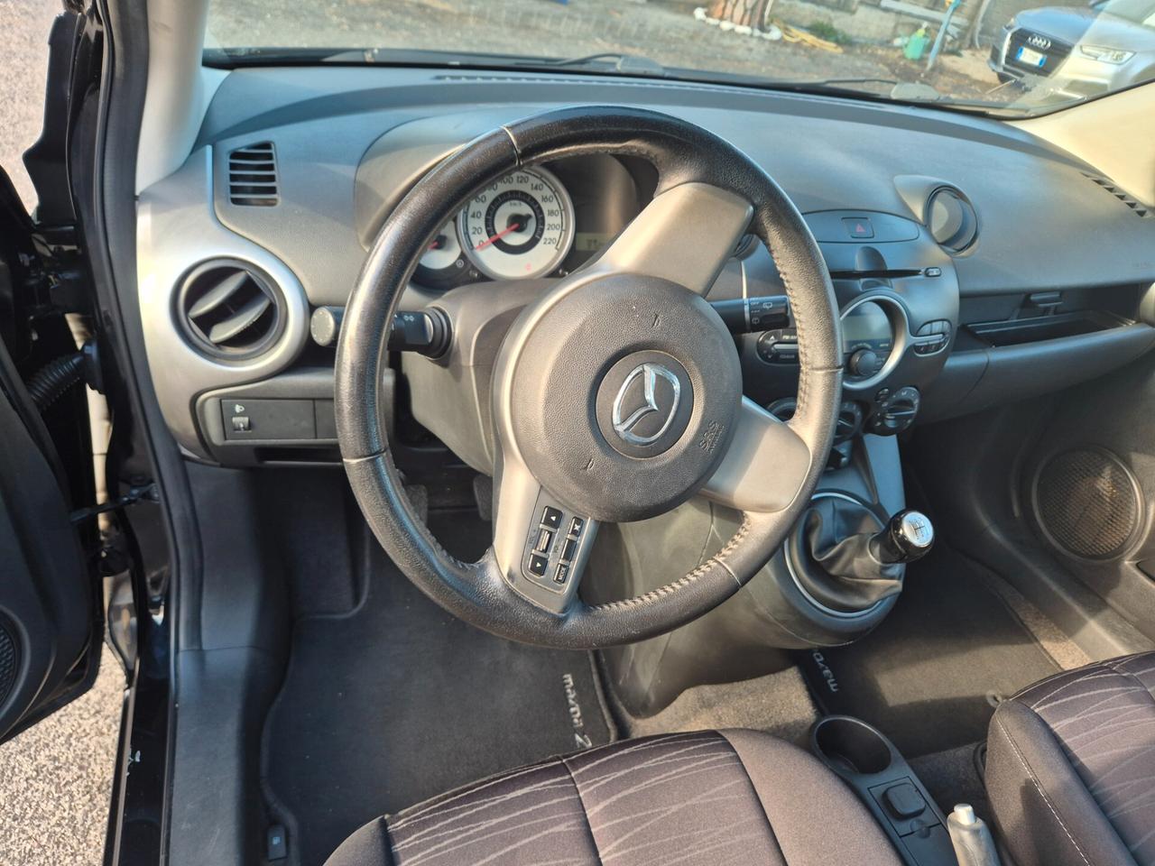 Mazda 2 Mazda2 1.3 16V 75CV 5p. Play GPL