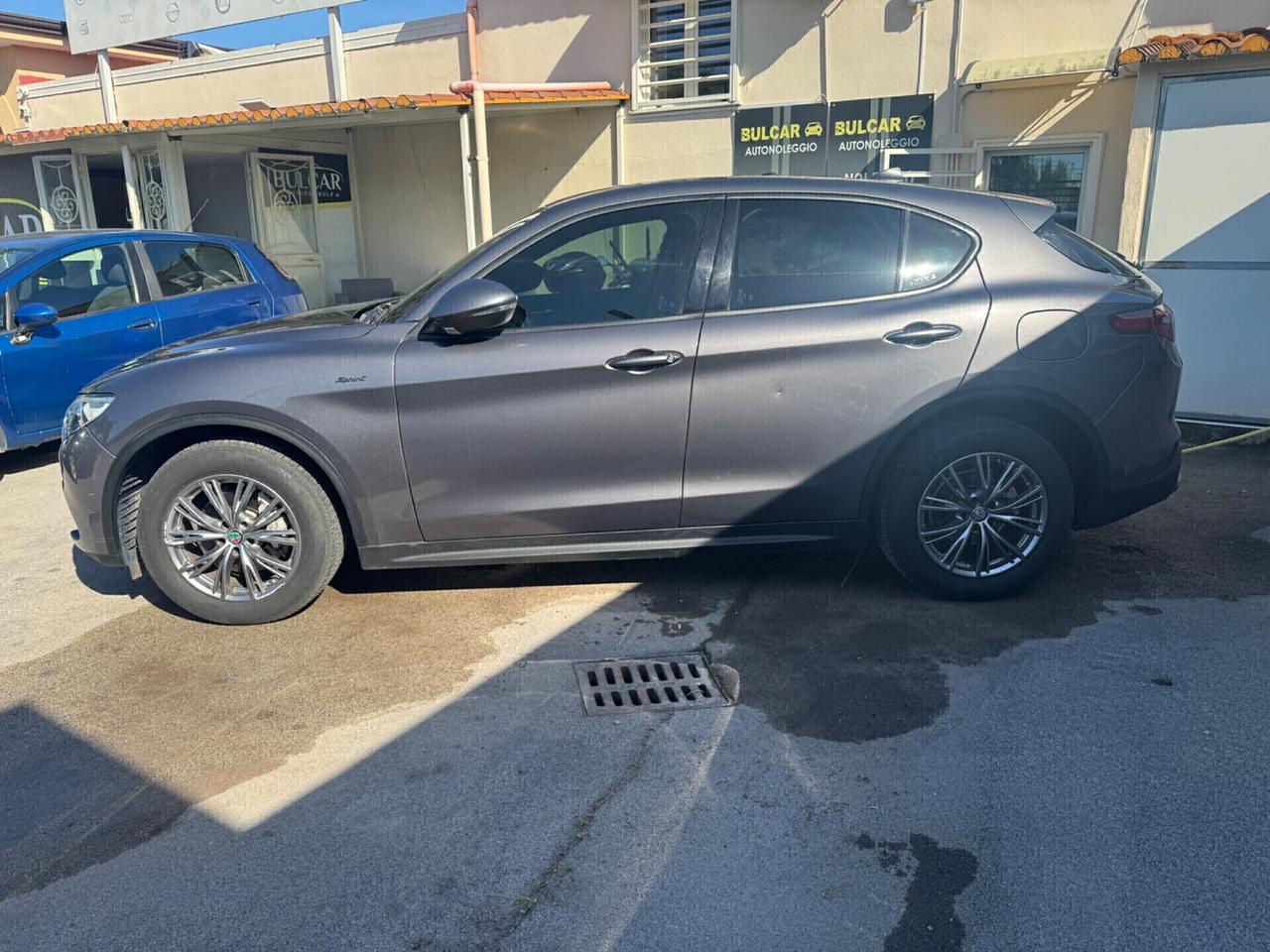 Alfa Romeo Stelvio 2.2 Turbodiesel 180 CV AT8 Q4 Business