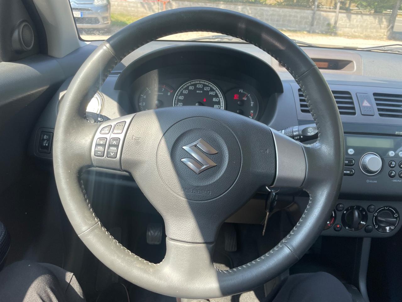 Suzuki Swift 1.3 4x4 5p. GL