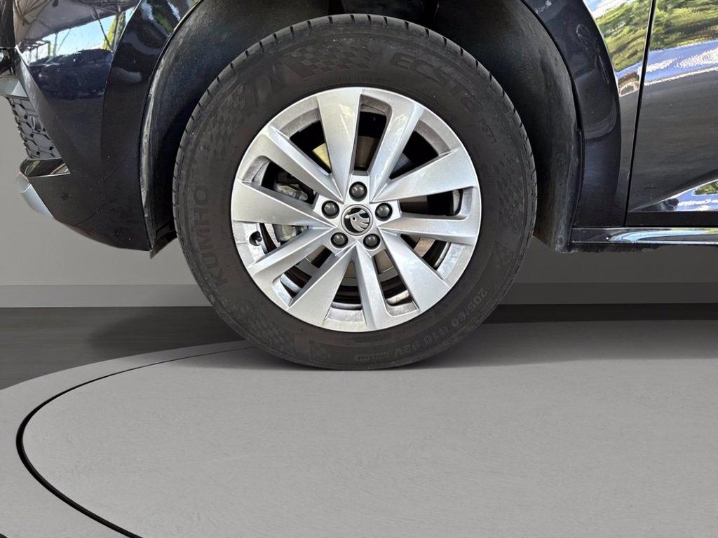 SKODA Kamiq 1.0 tsi black dots 110cv del 2023