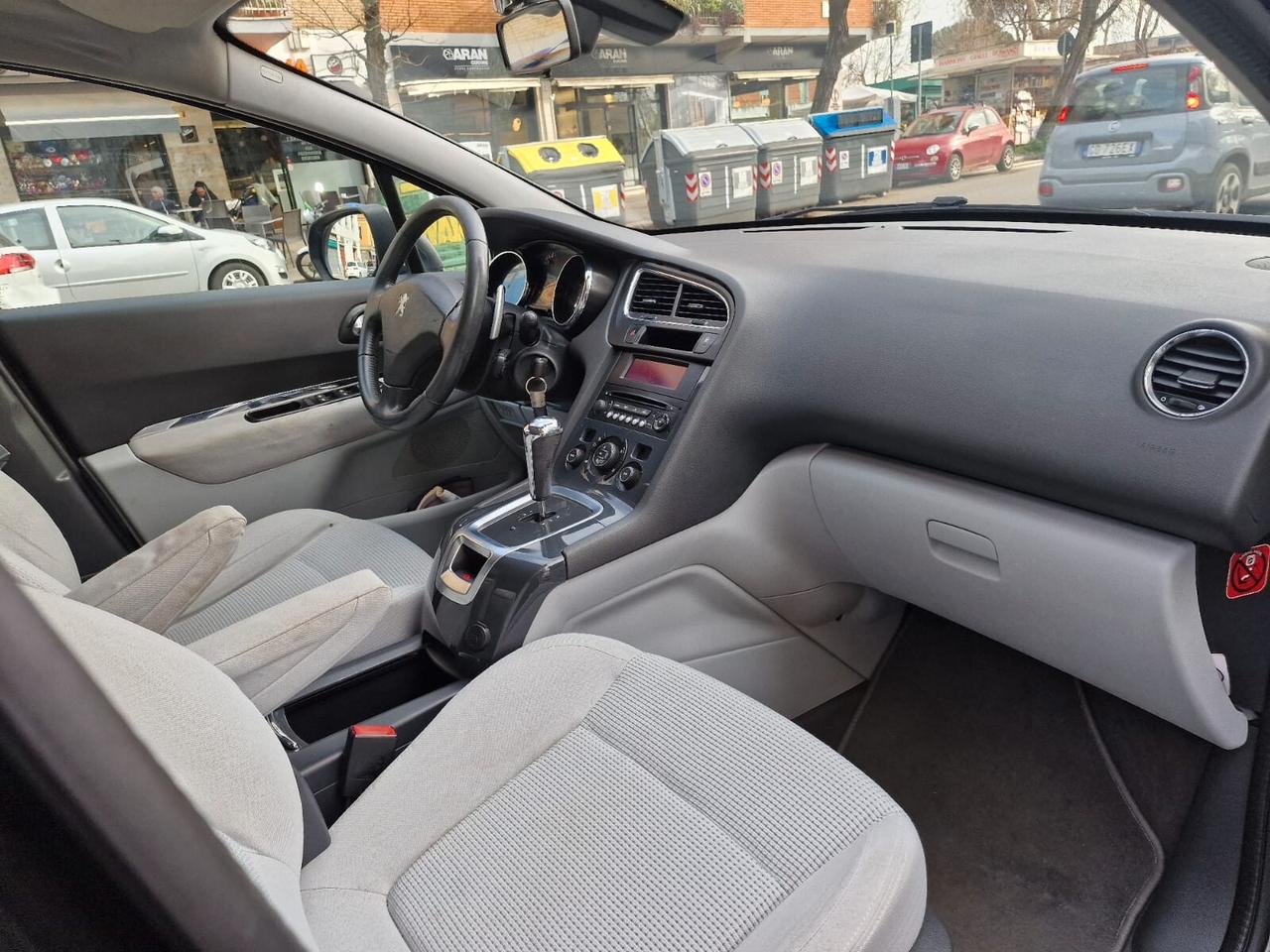 Peugeot 5008 2.0 HDi 150CV Business