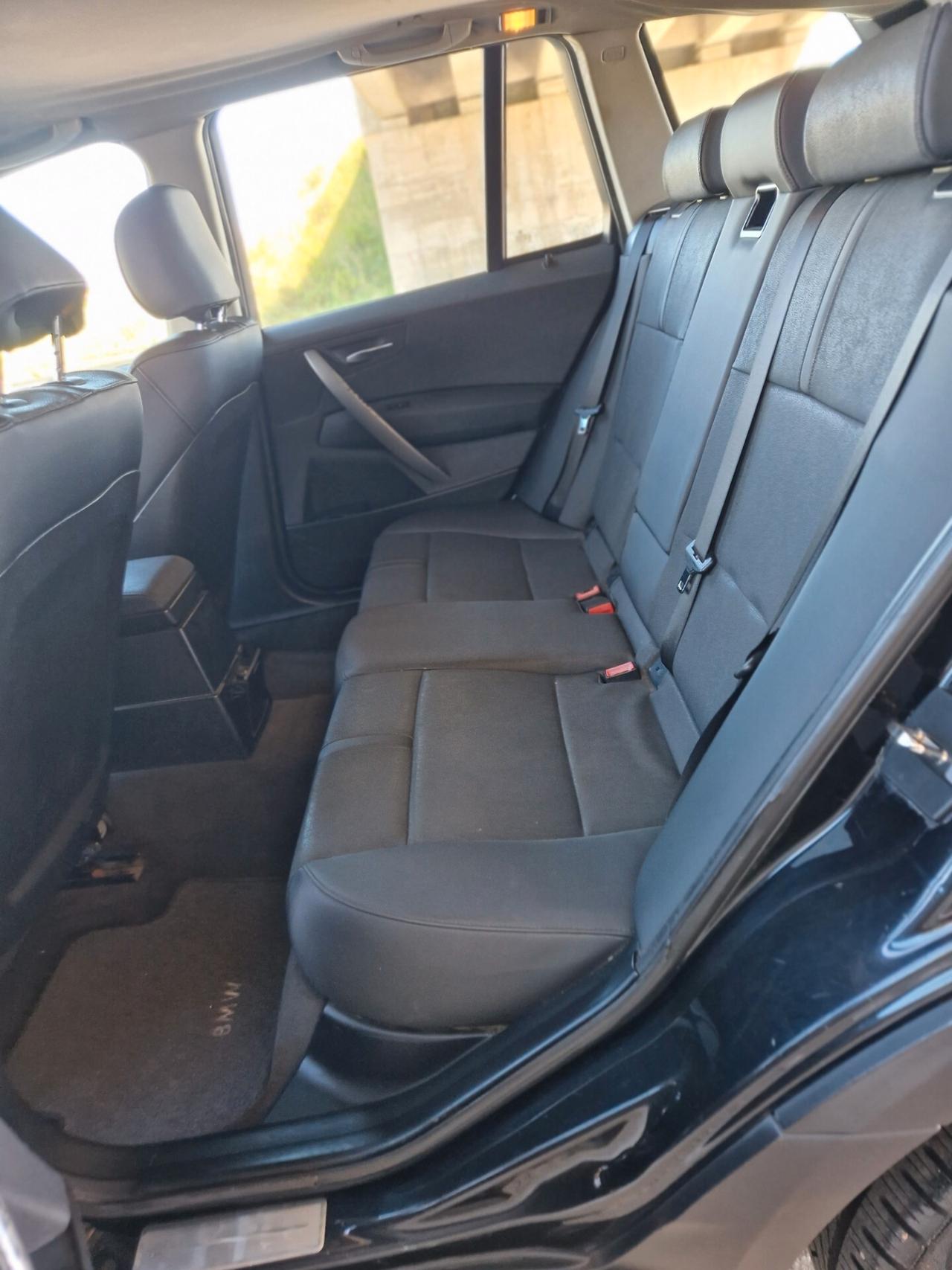 Bmw X3 2.0d cat Futura