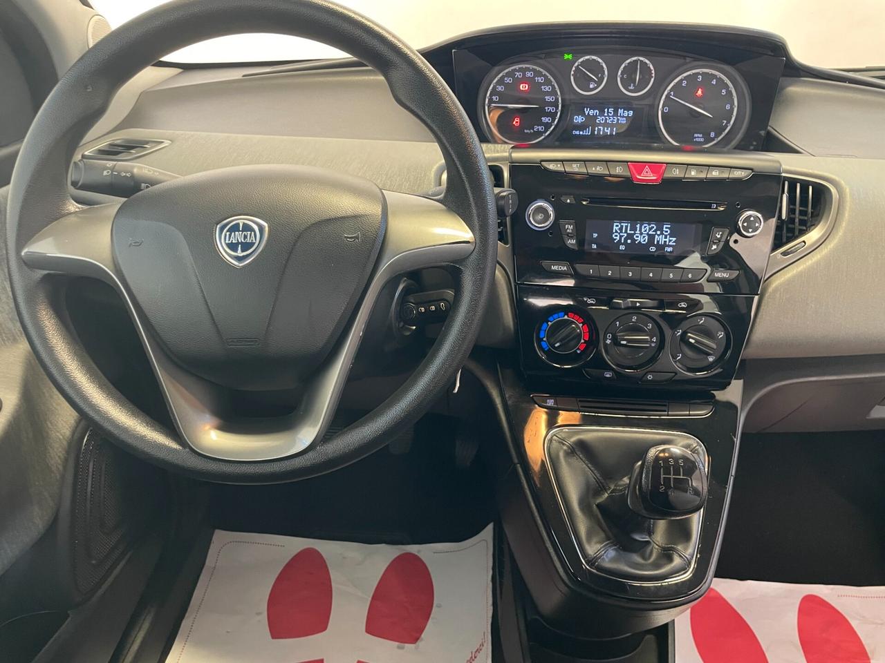 Lancia Y Ypsilon 0.9 85 CV Metano Ecochic Gold Twinair Neopatentati