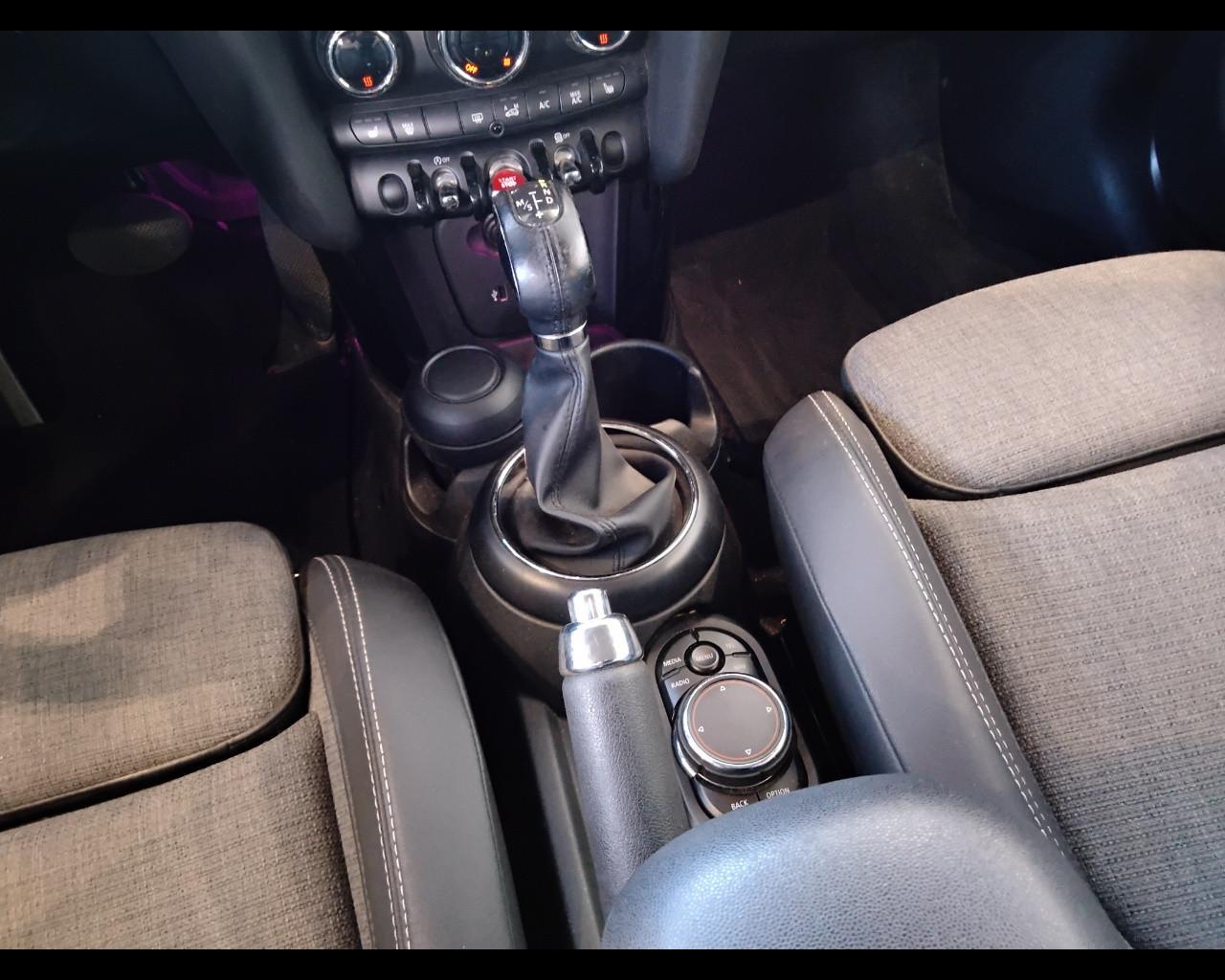 MINI Mini IV F55-F56 2014 - Mini 2.0 Cooper S 5p auto