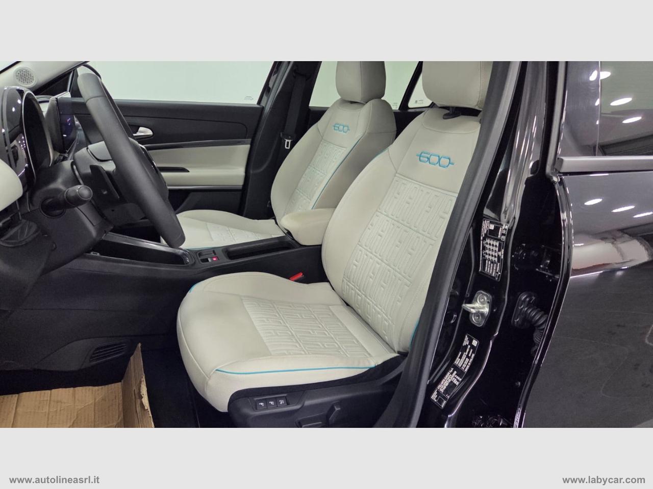 FIAT 600 Hybrid 110 CV DCT MHEV La Prima