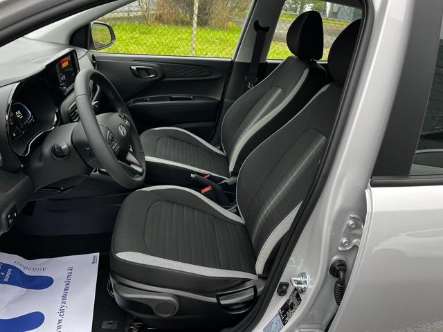 HYUNDAI i10 1.0 Connectline Km 0