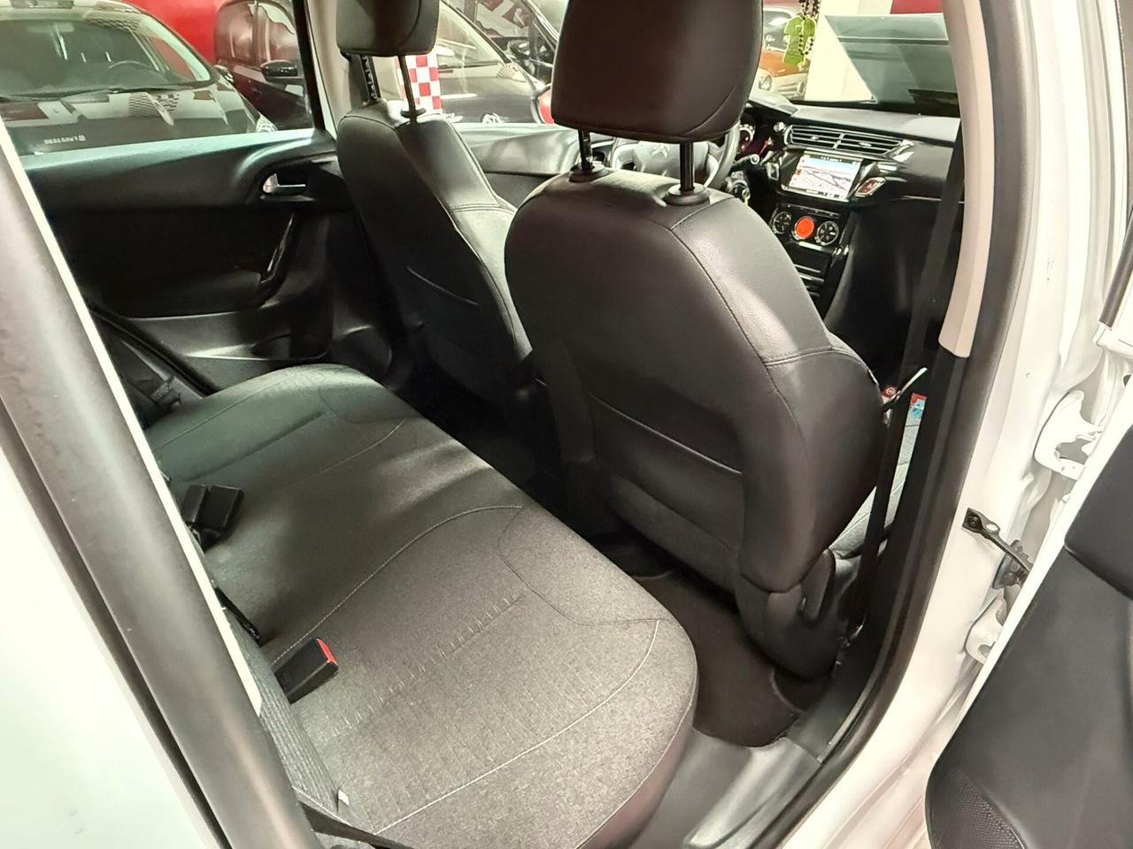 Citroen C3 1.2 82cv PureTech Exclusive - 2015