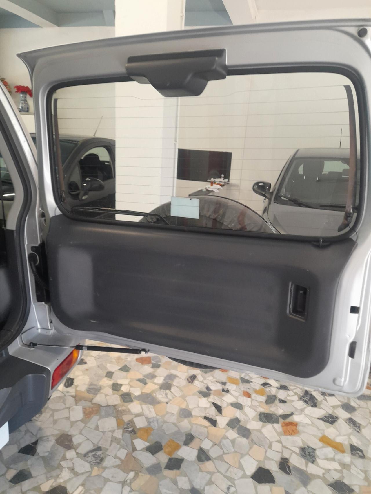 Suzuki Jimny 1.3i 16V cat 4WD Special