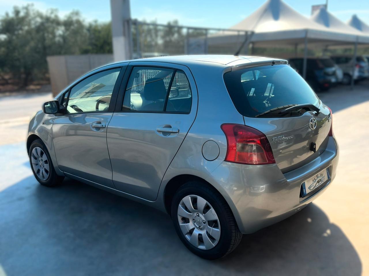 Toyota Yaris 1.0 5 porte