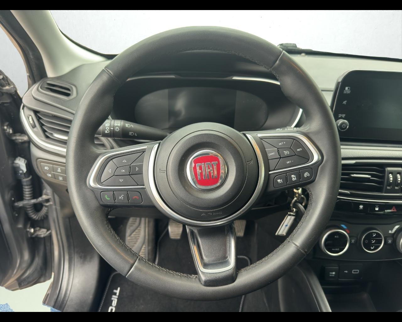 FIAT Tipo (2015-->) - Tipo 1.3 Mjt S&S SW Business