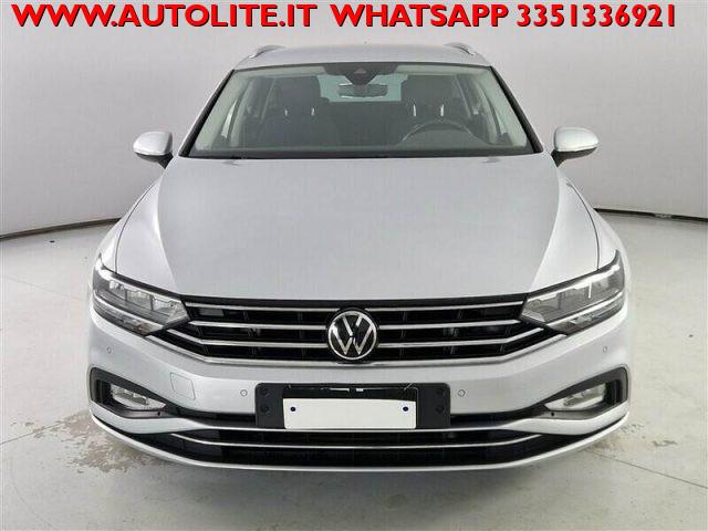 VOLKSWAGEN Passat Variant 2.0 TDI SCR EVO DSG GANCIO TRAINO ORIGINALE