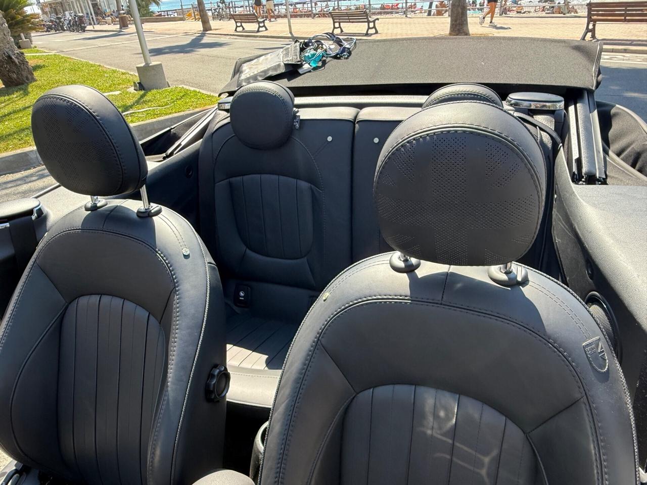 Mini 2.0 Cooper S Cabrio Yours Trim