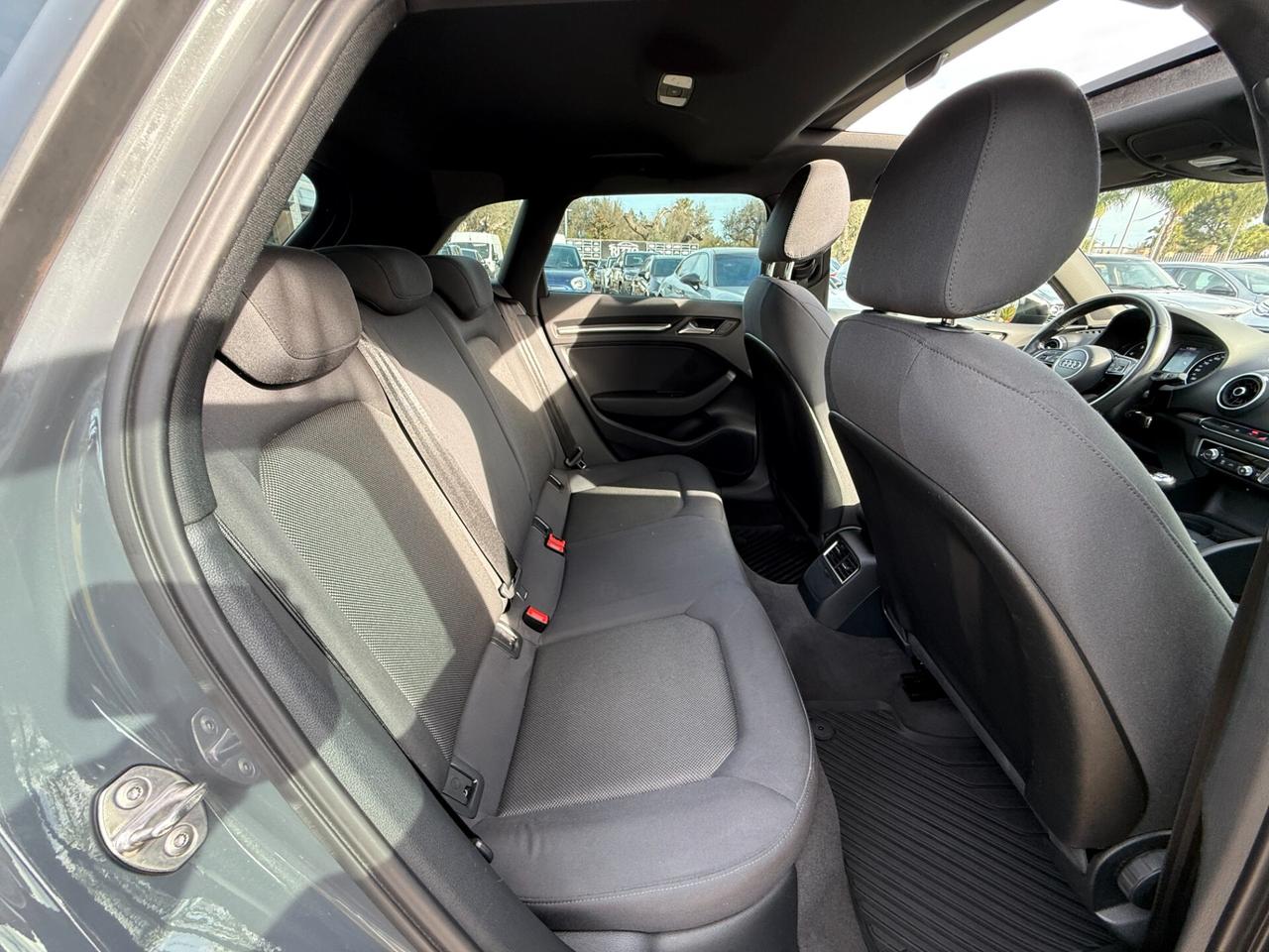 AUDI A3 SPB 35TDI 150CV S-LINE TETTO IDENTITY BLACK