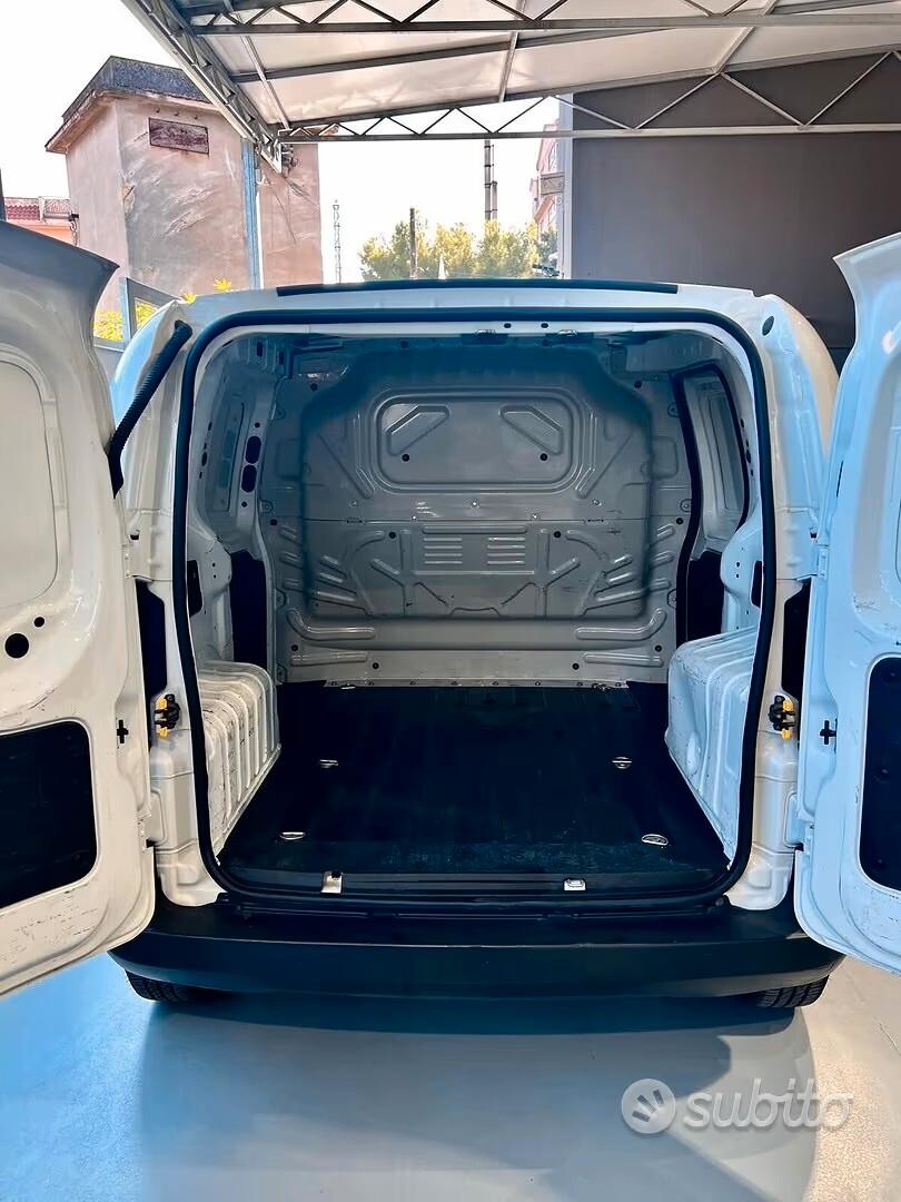 Fiat Fiorino 1.3 MJT 80CV Cargo Adventure