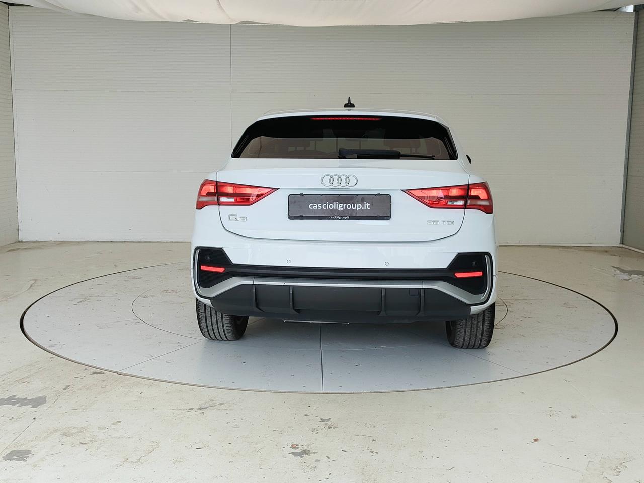 AUDI Q3 I 2019 Sportback - Q3 Sportback 35 2.0 tdi S line edition s-tronic