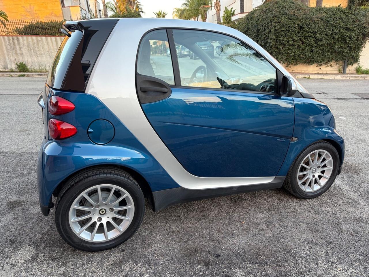Smart ForTwo 1.0 benz ideale per neopatentati