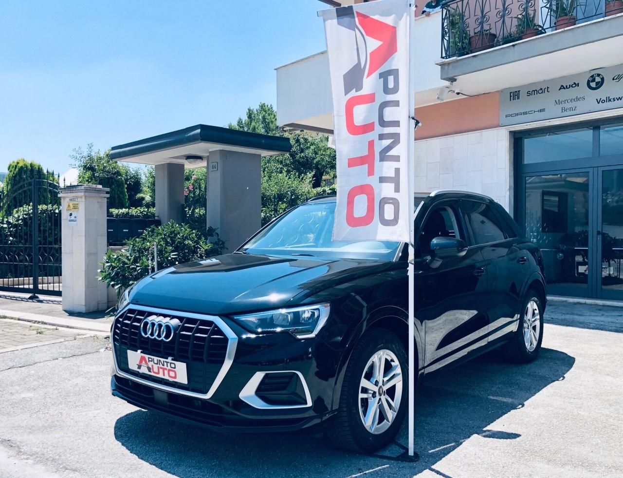 Audi Q3 35 TDI S tronic Business