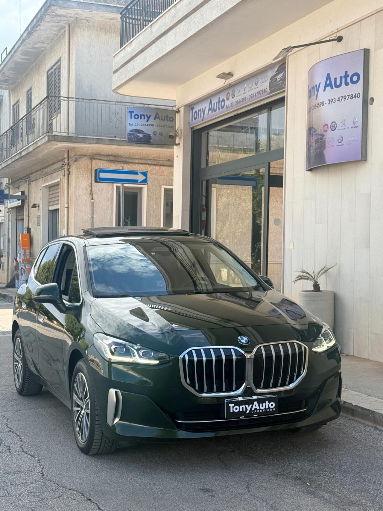 Bmw 218d Active Tourer Luxury auto TETTO APRIBILE,TETTO PANORAMICO,APPLE CARPLAY,LUCI SOFFUSE,TELECAMERA,NAVI