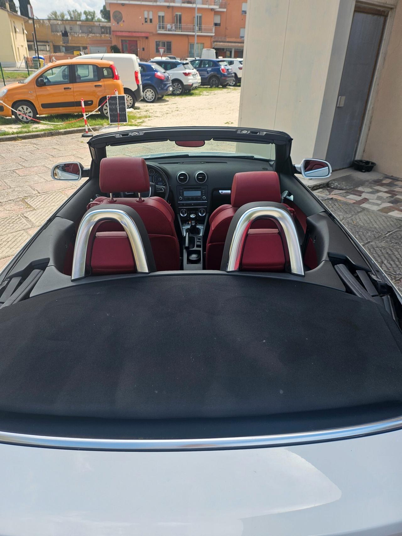 Audi A3 Cabrio 1.6 TDI 105 CV CR Ambition