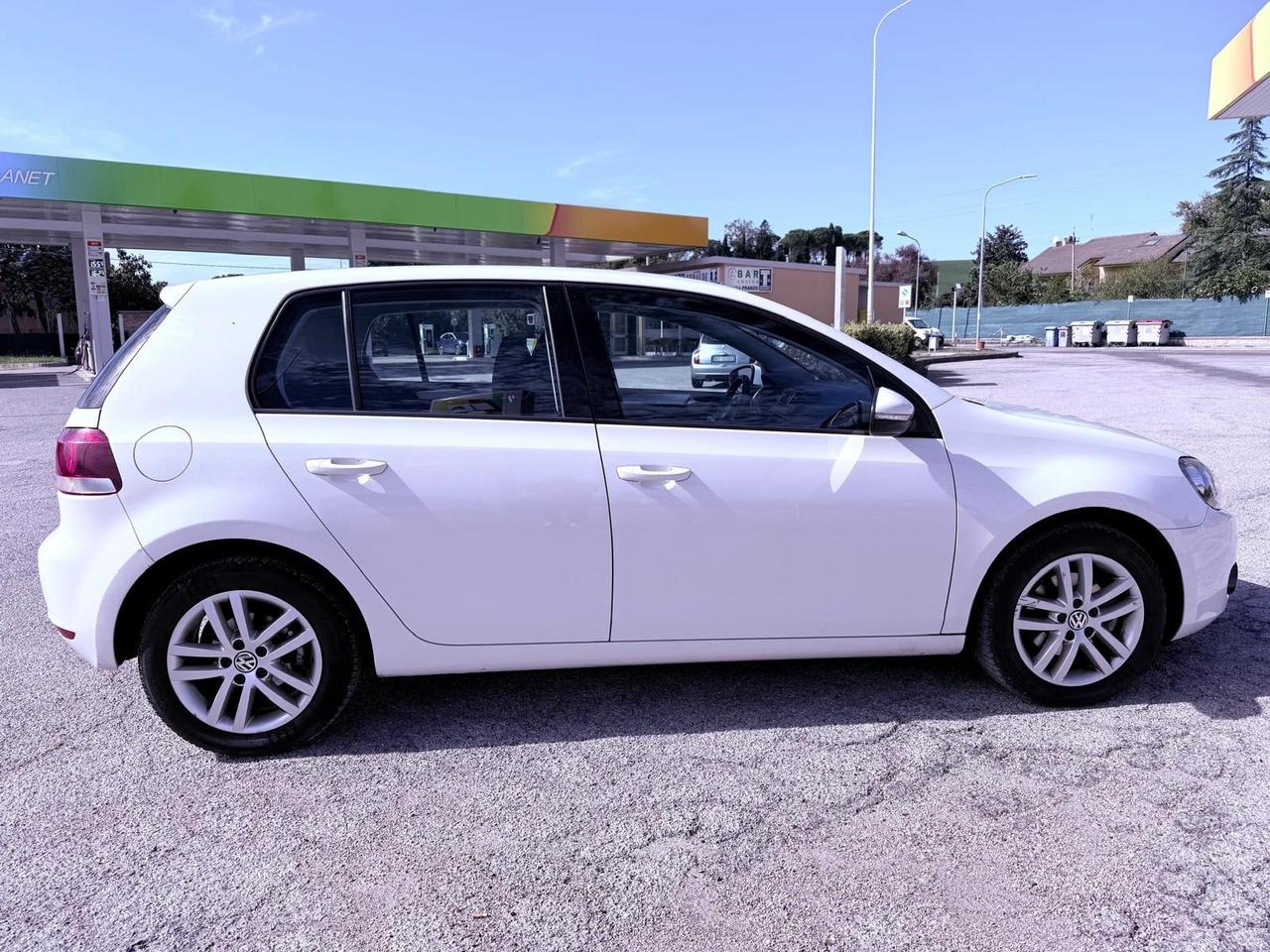 Volkswagen Golf 1.6 TDI DPF 5p. Highline Ok neopatentati