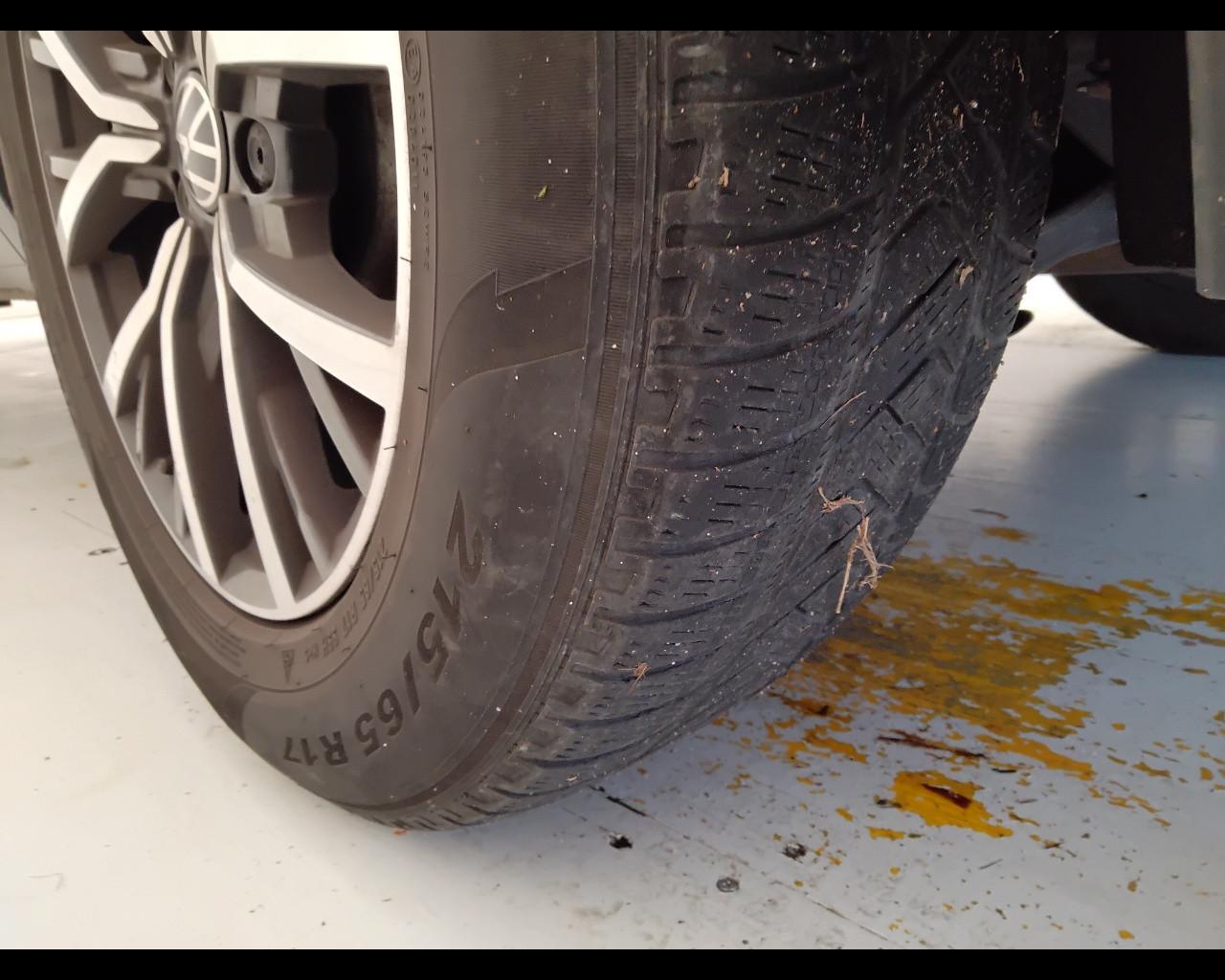 VOLKSWAGEN Tiguan II 2021 - Tiguan 2.0 tdi Life 122cv